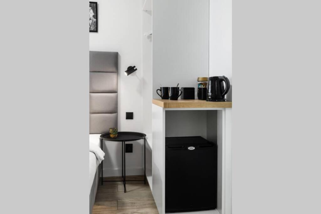 Househost Apartment: Miodowa 42/8A Street Krakow Bagian luar foto